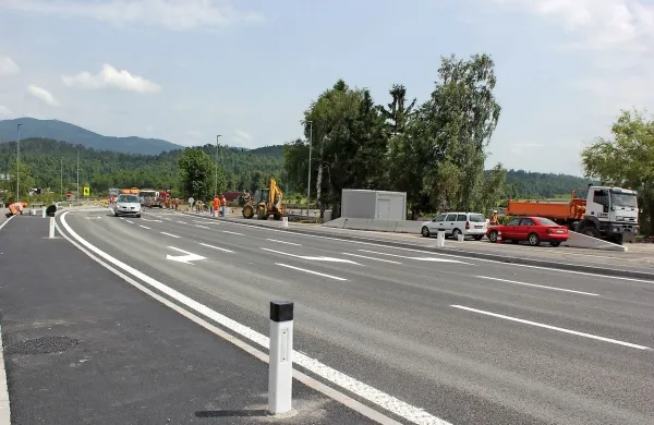 V torek je bil v Postojni možen le uvoz na avtocesto oziroma izvoz proti Ljubljani in uvoz iz te smeri, včeraj pa je promet stekel v obeh smereh.