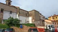 Na mestu nekdanjega zaporniškega skladišča bodo zgradili zakristijo in shrambi za bogoslužne predmete.