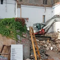 Poru&scaron;ili so nekdanje skladi&scaron;če zapora