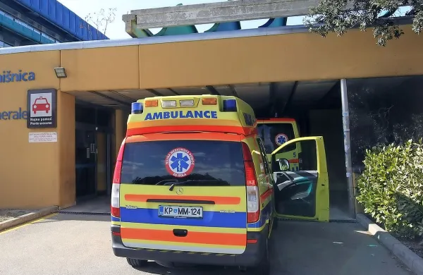 Medicinske sestre jim ne bežijo več čez mejo