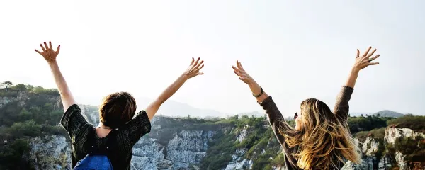 Hura počitnice, hura &scaron;ola