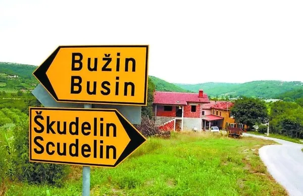 Obmejni zaselki &scaron;e del piranske občine