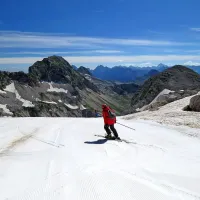 Smučarska otvoritev poletja na Kaninu