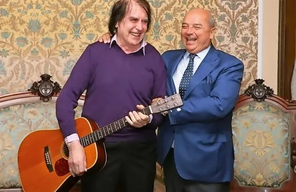 Lorenzo Pilat s tržaškim županom Robertom Dipiazzo.