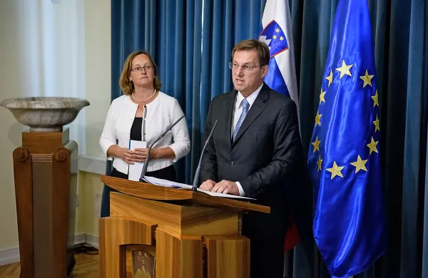 Miro Cerar in Mateja Vraničar Erman, premier in finančna ministrica, ki opravljata tekoče posle