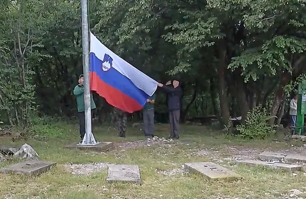 Zastava na novem drogu