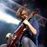 Koncert 2Cellos napolnil Koper