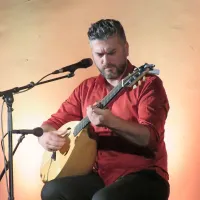 Damir Imamović je pod skoraj 
polno  luno nizal sevdalinke.   