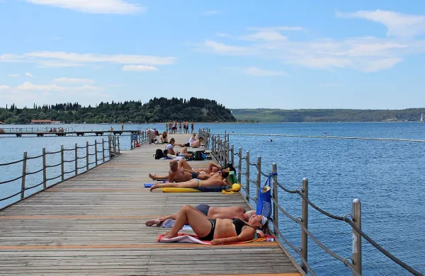 Sonce in morje nista dovolj za povečanje števila   turistov in  njihove porabe.