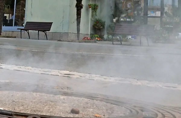 Dezinsekcija se bo izvajala z obrizgavanjem jaškov ter toplim 
zamegljevanjem jaškov in cevi javne kanalizacije.