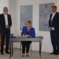 Pogovarjajo se, strinjajo ne