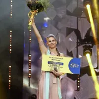 Lea Sirk zmagovalka Melodij morja in sonca