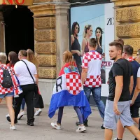 Hrva&scaron;ko in Francijo prežema navija&scaron;ka vročica