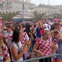 Hrva&scaron;ko in Francijo prežema navija&scaron;ka vročica