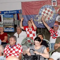 Hrva&scaron;ko in Francijo prežema navija&scaron;ka vročica