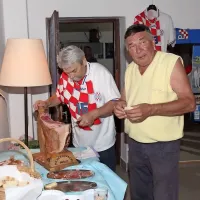 Hrva&scaron;ko in Francijo prežema navija&scaron;ka vročica