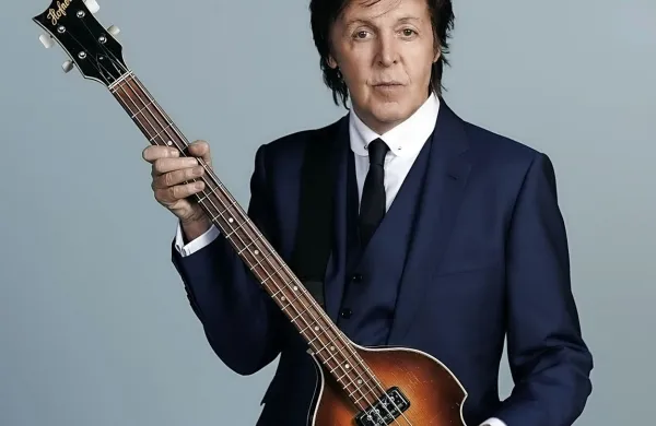Paul McCartney na turnejah ne skopari z uspešnicami Beatlov.   
