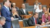 Zdaj ne, v prihodnjih tednih pa Janez Janša vidi možnost 
oblikovanja večine za “stabilno vlado”. 