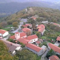 &Scaron;vicar se je pri skoku z jadralnim padalom po&scaron;kodoval