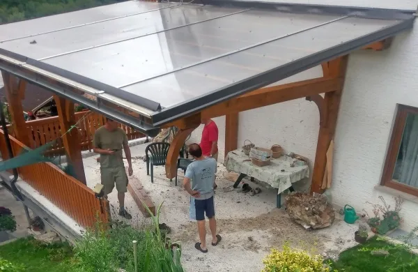 Skali prihrumeli na teraso hi&scaron;e