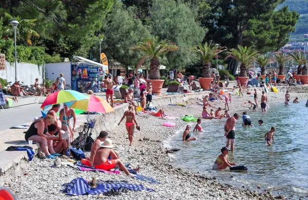 

V večjem delu Slovenije se bo najvišja temperatura povzpela na 30 
do 34 stopinj. Ohladitev v morju bo še kako prijala.