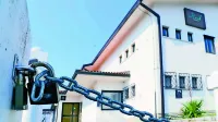 Stavba zaklenjena sameva že skoraj tri leta.  
