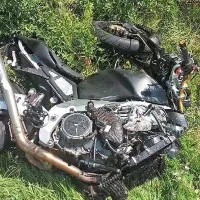 V nedeljo dopoldne se je  nesreča zgodila na cesti med Godovičem 
in Hotedršico.