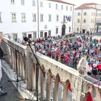 Zahtevajo ukinitev oddaje in spremembo zakona RTV