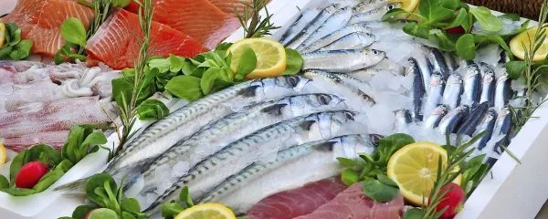V sredozemski prehrani prevladujejo ribe.