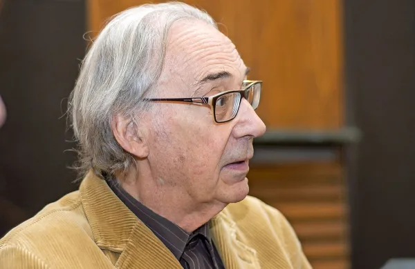 Umrl je hrvaški književnik Nedeljko Fabrio.
