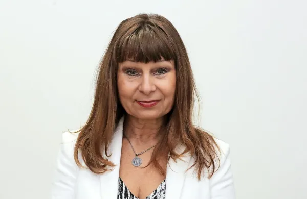 Levica se s peterico še ni uskladila v ključnih točkah protokola o 
sodelovanju z vlado Marjana Šarca, je dejala poslanka Levice 
Violeta Tomić.