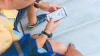 Zunaj Evropske unije in na potniških ladjah stroški mobilnega 
gostovanja še vedno lahko poskočijo v nebo. 