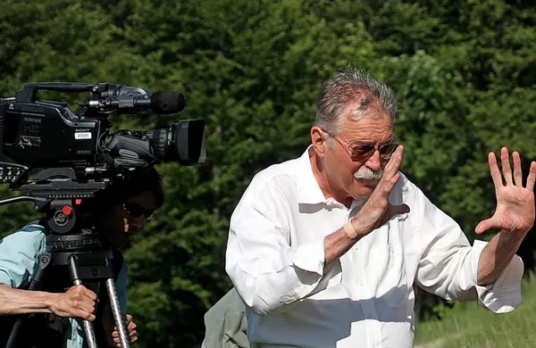 Režiser in scenarist Tugo Štiglic, režiser Poletja v školjki, je 
prejemnik letošnje Badjurove nagrade, ki jo v sklopu Festivala 
slovenskega filma (FSF) vsako leto že tradicionalno podeljujejo za 
življenjsko delo na področju filmske ustvarjalnosti.