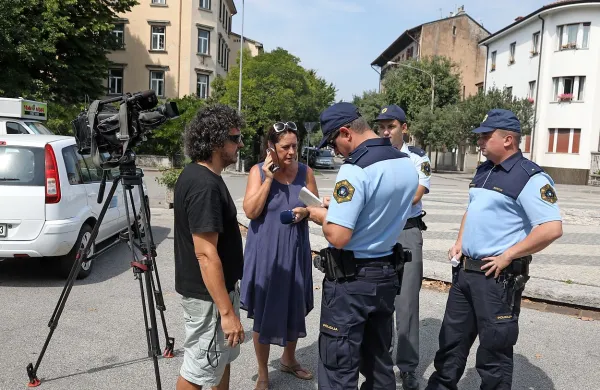 Napad na ekipo RTV obsodil tudi državni vrh