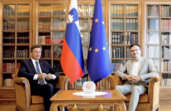 Marjana Šarca (desno) je kot kandidata za mandatarja včeraj že sprejel tudi predsednik republike Borut Pahor.