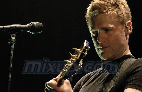 Priljubljeni kanadski glasbenik Bryan Adams se vrača v Ljubljano, 
saj bo 22. novembra nastopil v Areni Stožice.