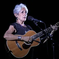 Joan Baez, glas upora in miline