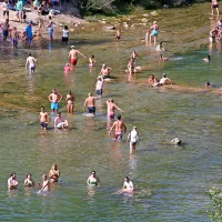 Vikend skakalcev z mostov