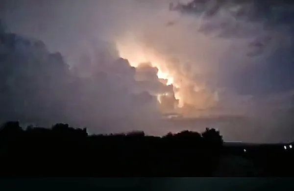 V treh urah več kot 13.000 strel