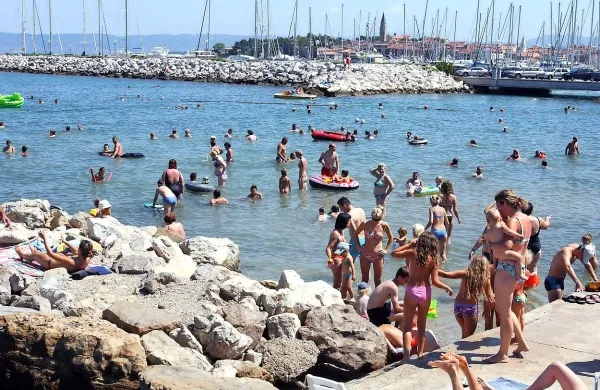 V Izoli od danes tudi re&scaron;evalci na kolesih
