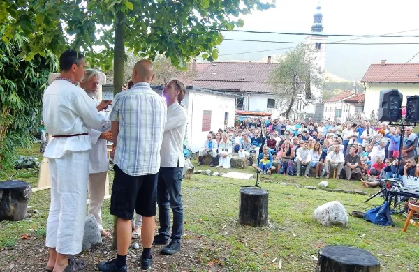 Na lanskem simpoziju je znova zaživel prostor  ob Mrzlem  studencu. 