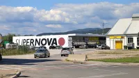 Neugleden, neurejen, deloma makadamski dovoz do nakupovalnega središča bodo zaprli, pravi župan. 