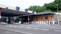 Kdo ve, kam bi se skril Rovinjčan, če bi mu uspelo prečkati mejni 
prehod Sočerga. 