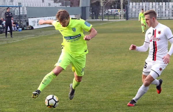 Jaka Štromajer (levo) je eden ključnih igralcev koprskega 
moštva.