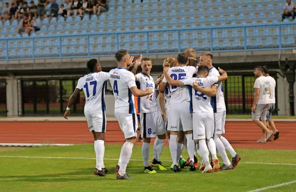 Novogoričani so se edine zmage v prvenstvu veselili za uvod proti 
Olimpiji. 