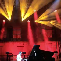 26-letni madžarski pianist je navdušil tudi v Kopru