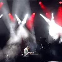 Klavirska eksplozija in iskanje obliža