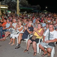 Železni repertoar morskih dobrot, glasbe in zabave