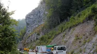 Dela na treh gradbiščih na keltiki v Zali so opravljena do te mere, 
da bodo danes po 17. uri odprli izmenični enosmerni promet za 
vsa vozila.
