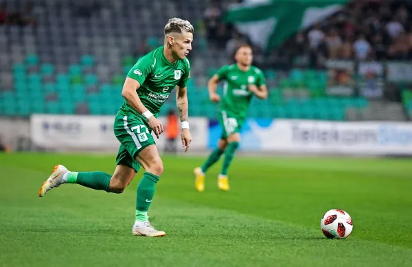 Stefan Savić (v ospredju) utegne biti eden glavnih Olimpijinih 
adutov na dvoboju s Spartakom iz Trnave.